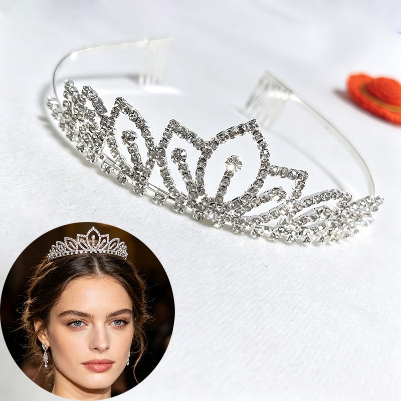 Women Accessories For Wedding - Srebrna Korona z Błyszczącymi Cyrkoniami, Tiara